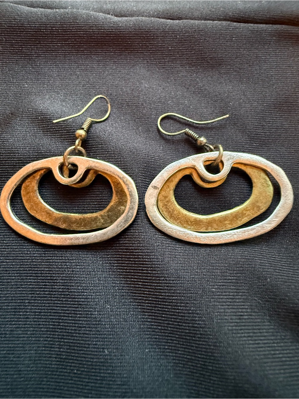 Hammered Two-Tone Oval Drop Earrings - Gold & Silver